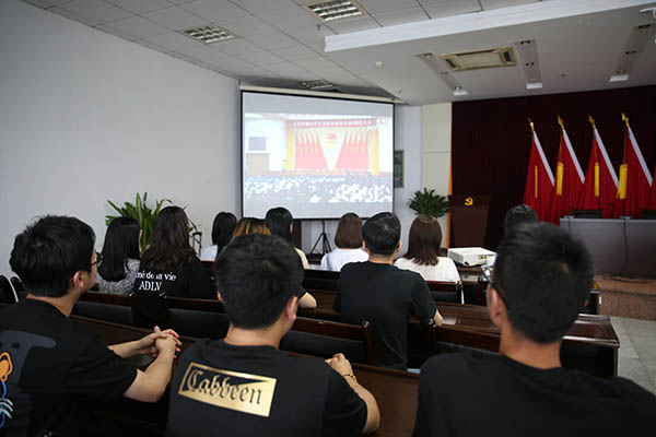 5月10日，萬(wàn)州港第四聯(lián)合團(tuán)支部組織團(tuán)員青年集中觀看慶祝中國(guó)共產(chǎn)主義青年團(tuán)成立100周年大會(huì)直播.JPG